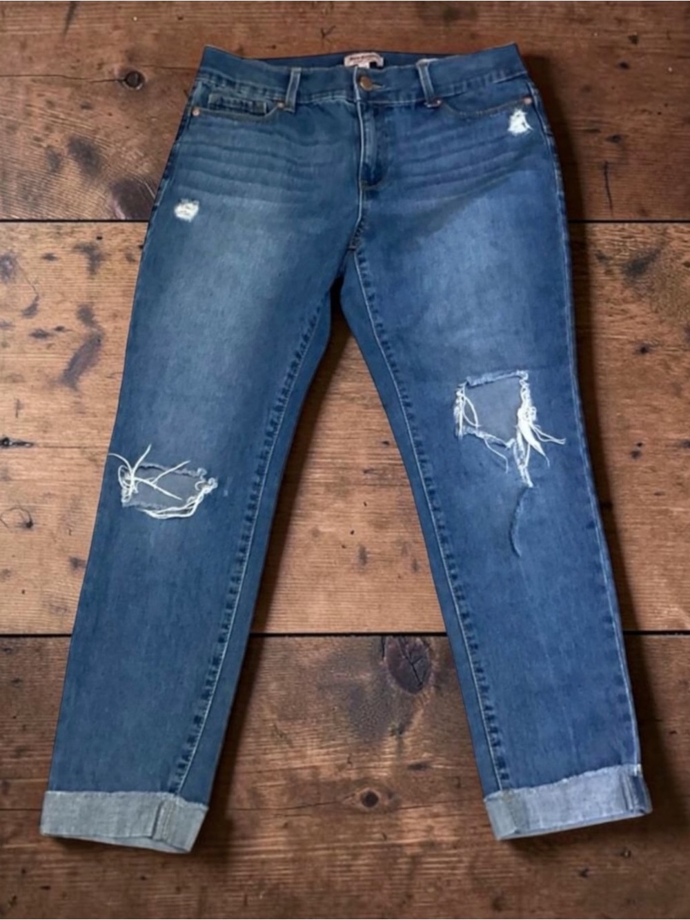 Juicy Couture Los Angeles Medium Wash Distressed Ripped Skinny Ankle Jeans
